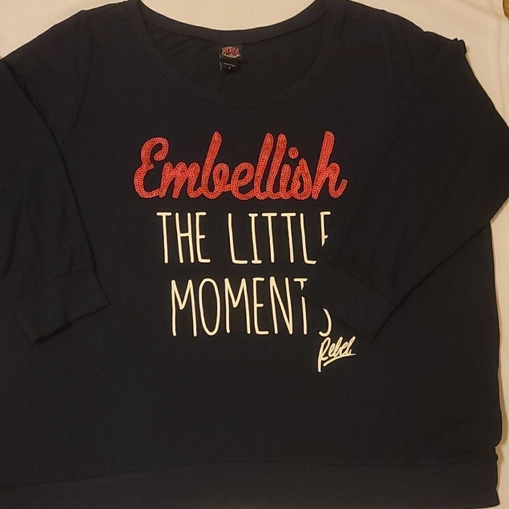 Rebel torrid Sweatshirt size 3